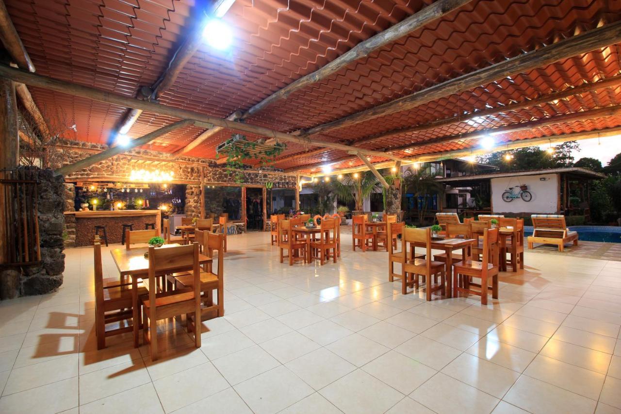 Natura Gardens Galapagos Bellavista  Exterior foto